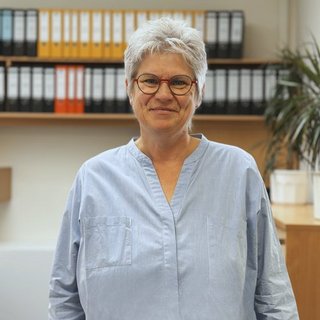 Porträt von Susanne Wetjen, zuständig für Lohnbuchhaltung bei Peinemann + Sohn in Bremen